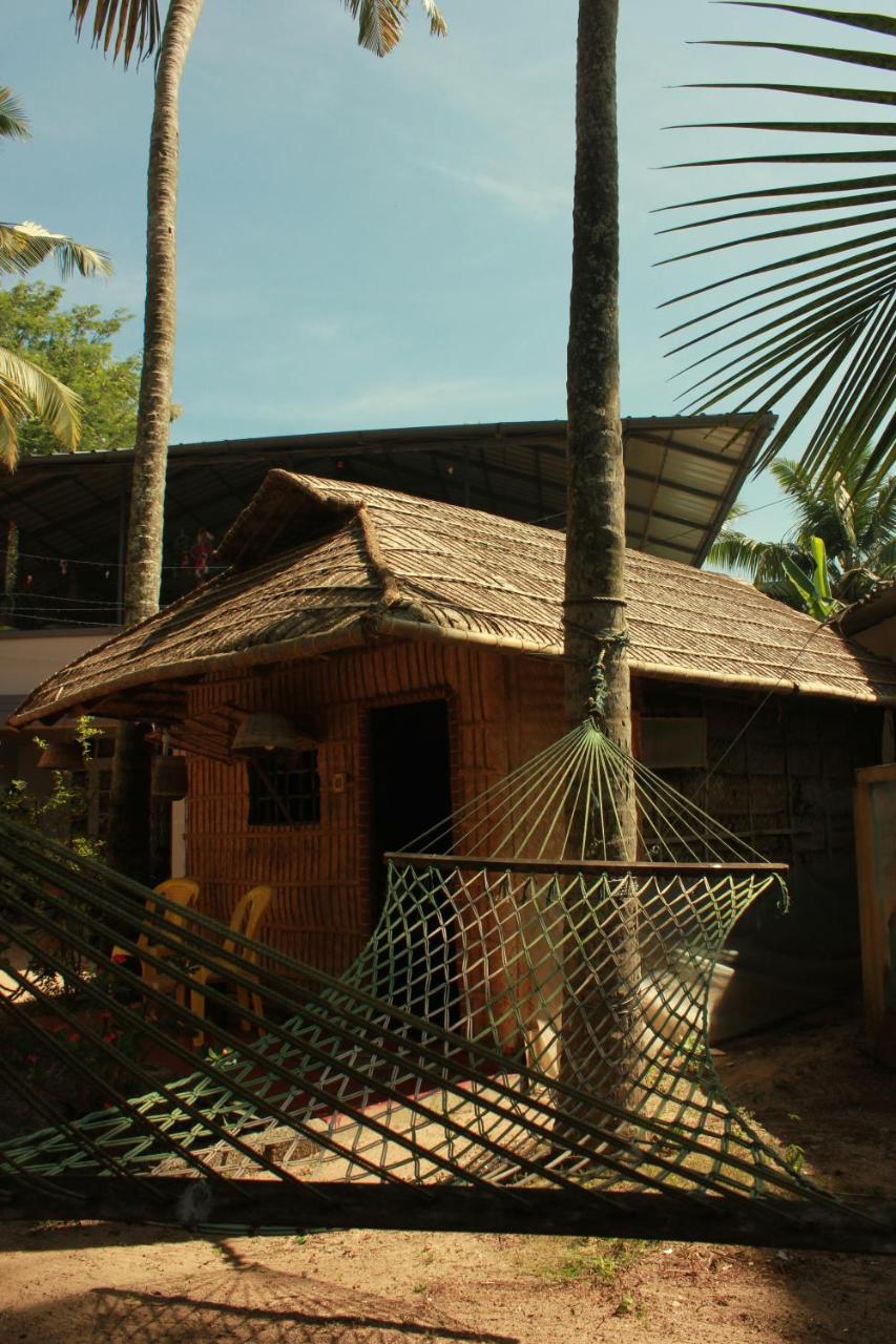 Elara Beach View Homestay Alappuzha Esterno foto